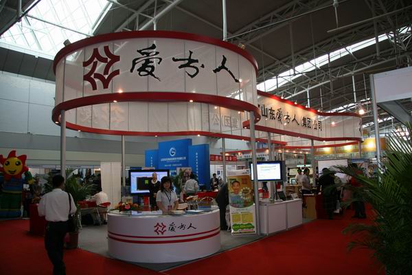 江西展會(huì)展臺(tái)南昌博覽展覽會(huì)九江展柜制作上饒展廳搭建萍鄉(xiāng)搭建展臺(tái)景德鎮(zhèn)會(huì)場(chǎng)布置鷹潭展覽設(shè)計(jì)撫州商業(yè)活動(dòng)宜春工程施工新余室內(nèi)外裝飾。